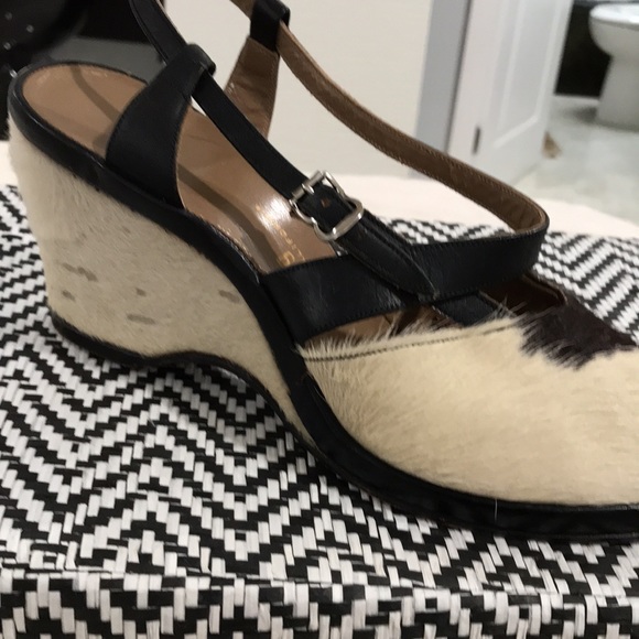 CALF HAIR SANDALS - Picture 10 of 15